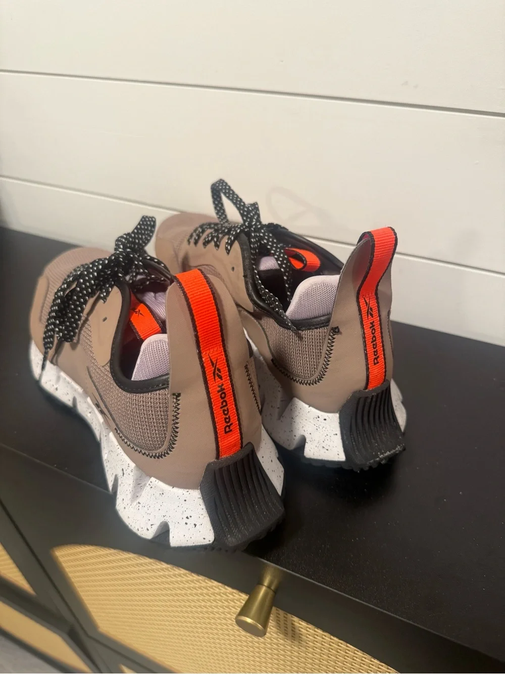 Women’s Reebok Zig Dynamica women’s size 10 Never Worn.
